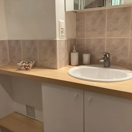La Petite Bretonniere - T4 Confort A 150m De La Benoit Apartamento